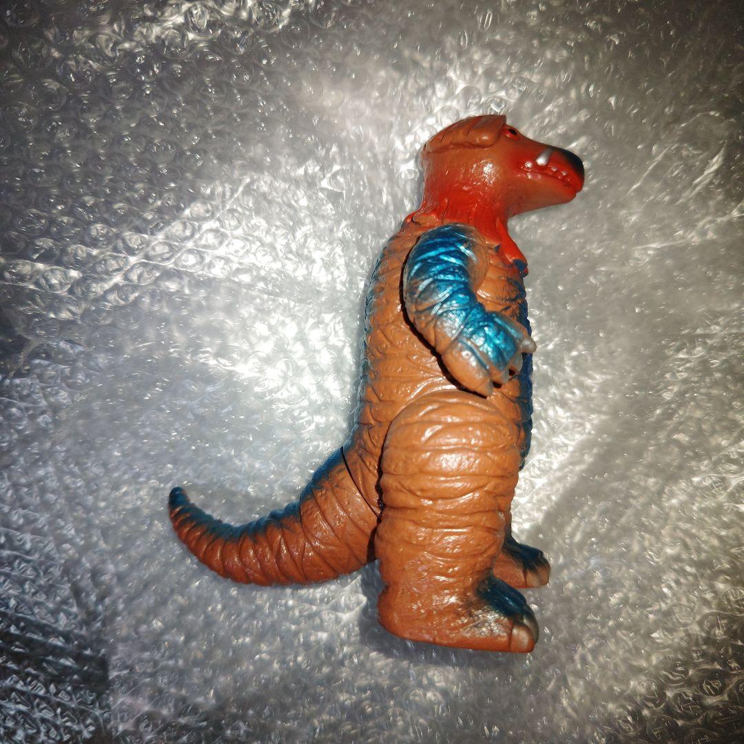 ブルマァク　ゴキネズラ　復刻　ソフビ　帰ってきたウルトラマン