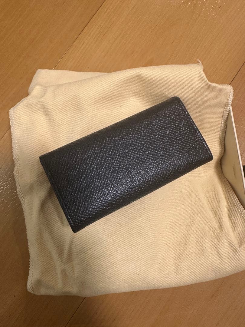 未使用品　ルイヴィトン　4連キーケース　タイガ　ミュルティクレ