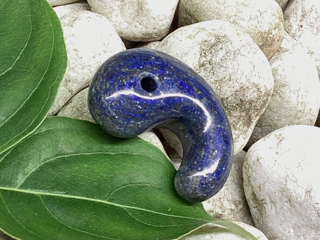 ✳限定1点‼️ 幸運招く　貴重ラピスラズリ勾玉　特大　鑑別書取得品