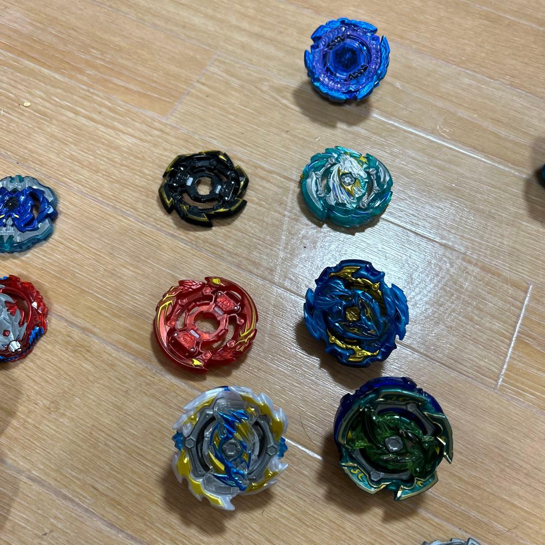 歴代　ベイブレードシリーズ