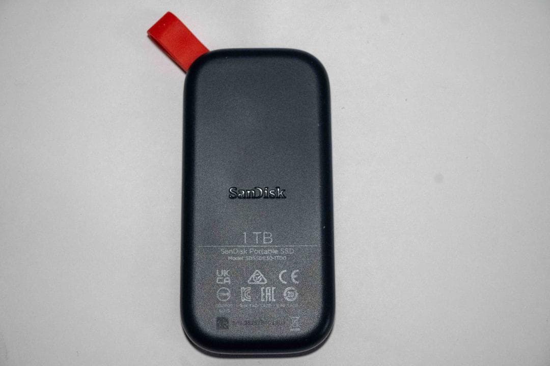 SanDisk 1TB 外付けSSD