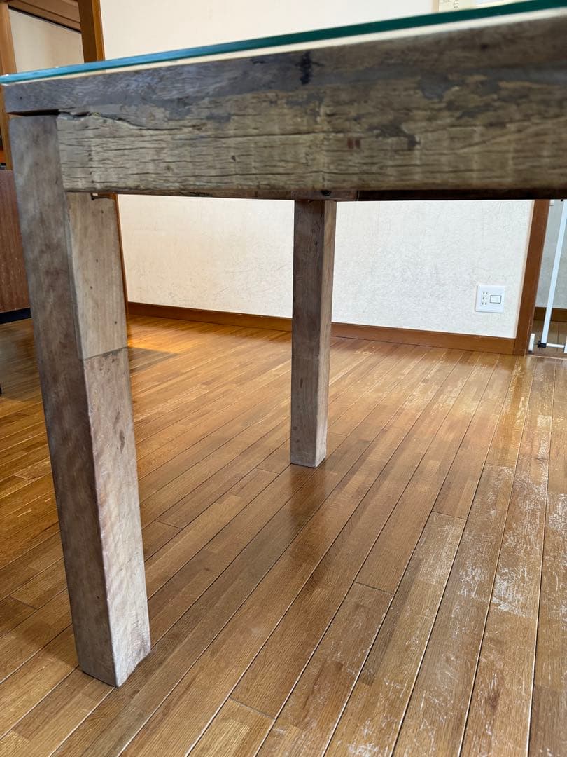 KARE （カレ） ダイニングテーブル 4人 〜6人掛け