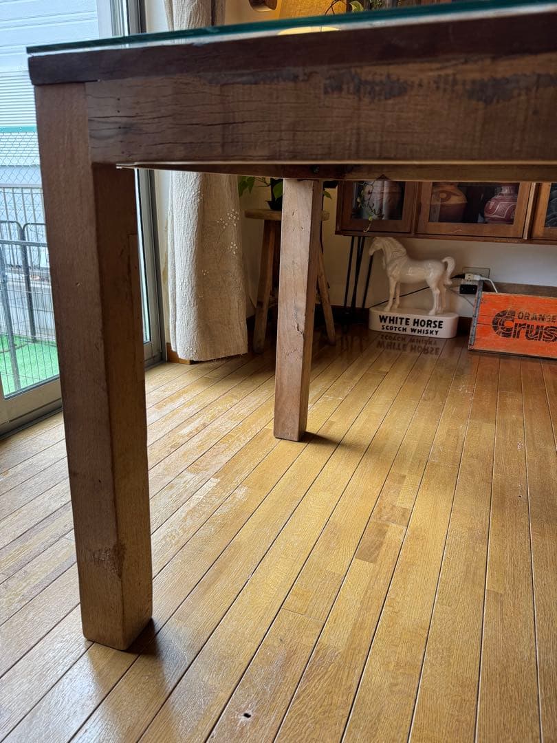 KARE （カレ） ダイニングテーブル 4人 〜6人掛け