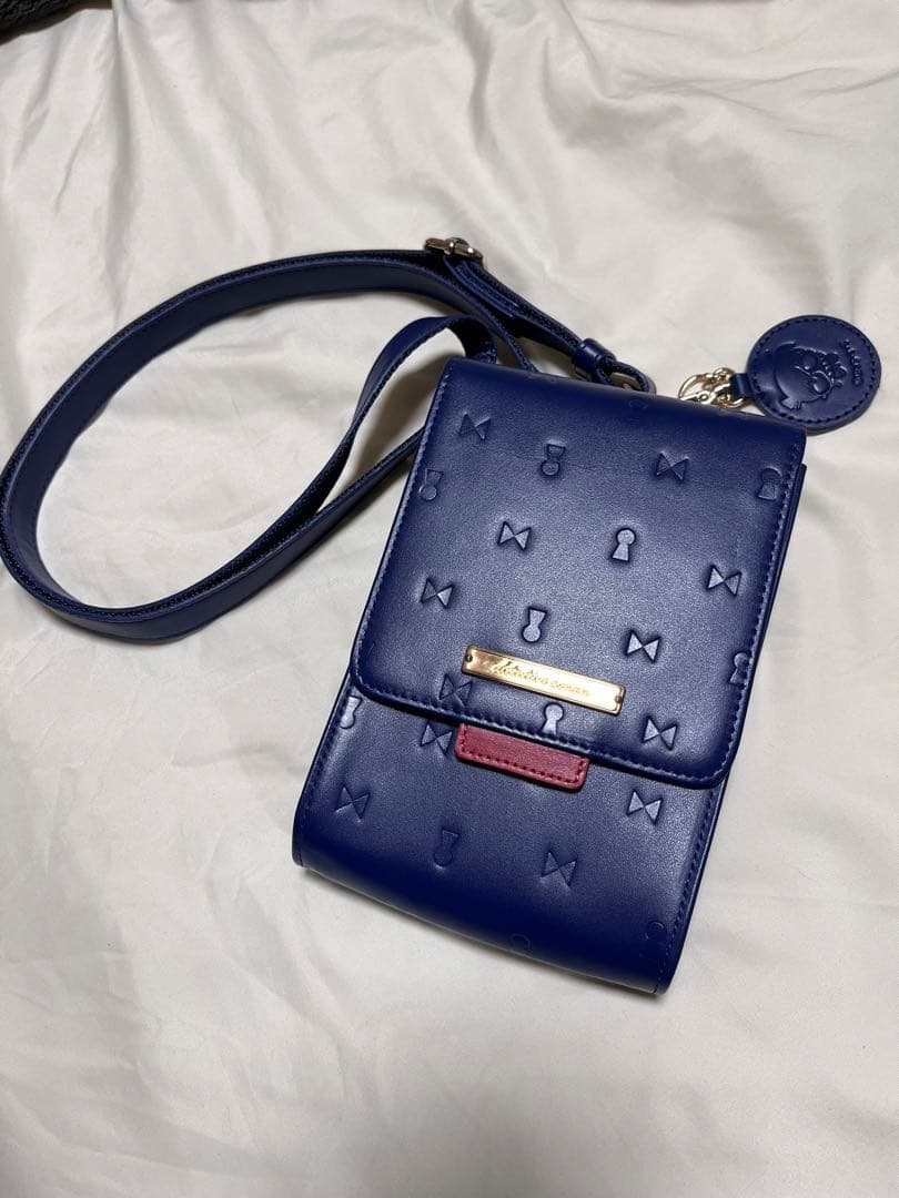 名探偵コナン　本革ショルダーウォレット