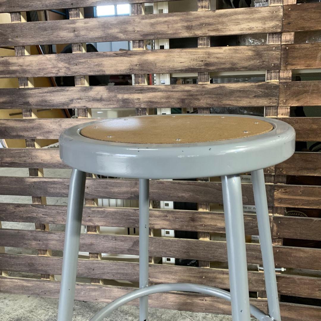 J814 LAB STOOL Mサイズ パシフィックファニチャーサービス
