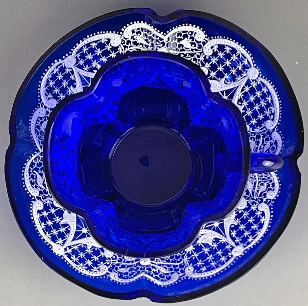 【希少】ホワイトレース ハンドル付き 盛り上げ グラス カップ ソーサー