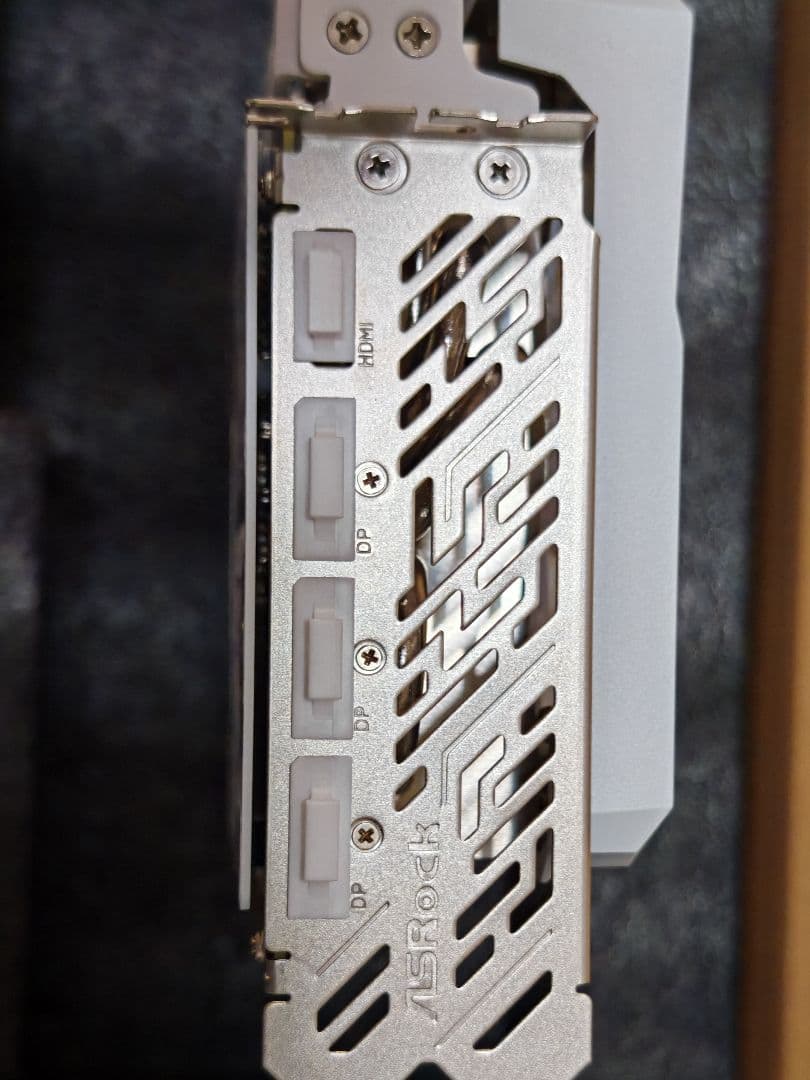 グラフィックボード・グラボ・ビデオカード ASRock Radeon RX 7800 XT 16GB OC Edition