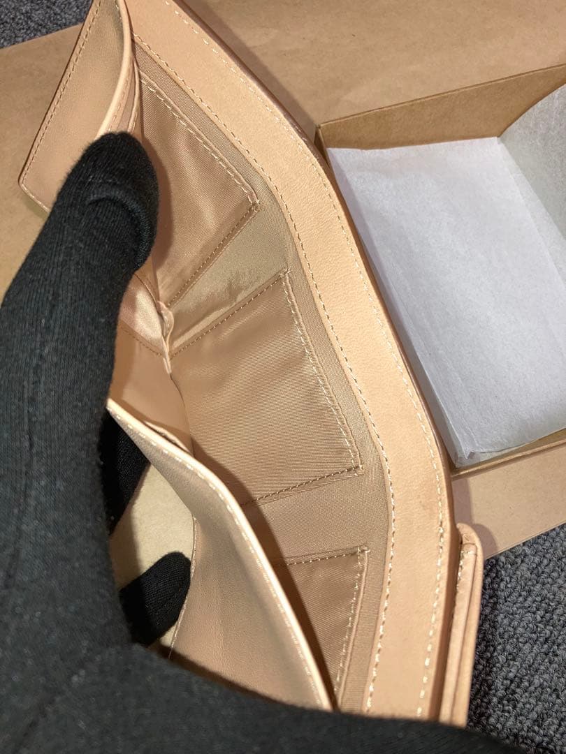 新品★無印良品★イタリア産ヌメ革　三つ折り財布 ★★