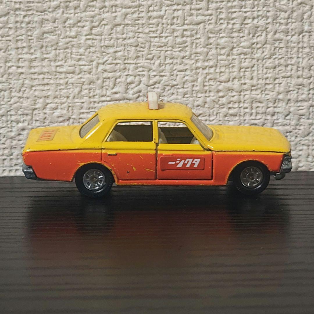 TOMICA　トミカ　クラウン　タクシー　1Dホイール