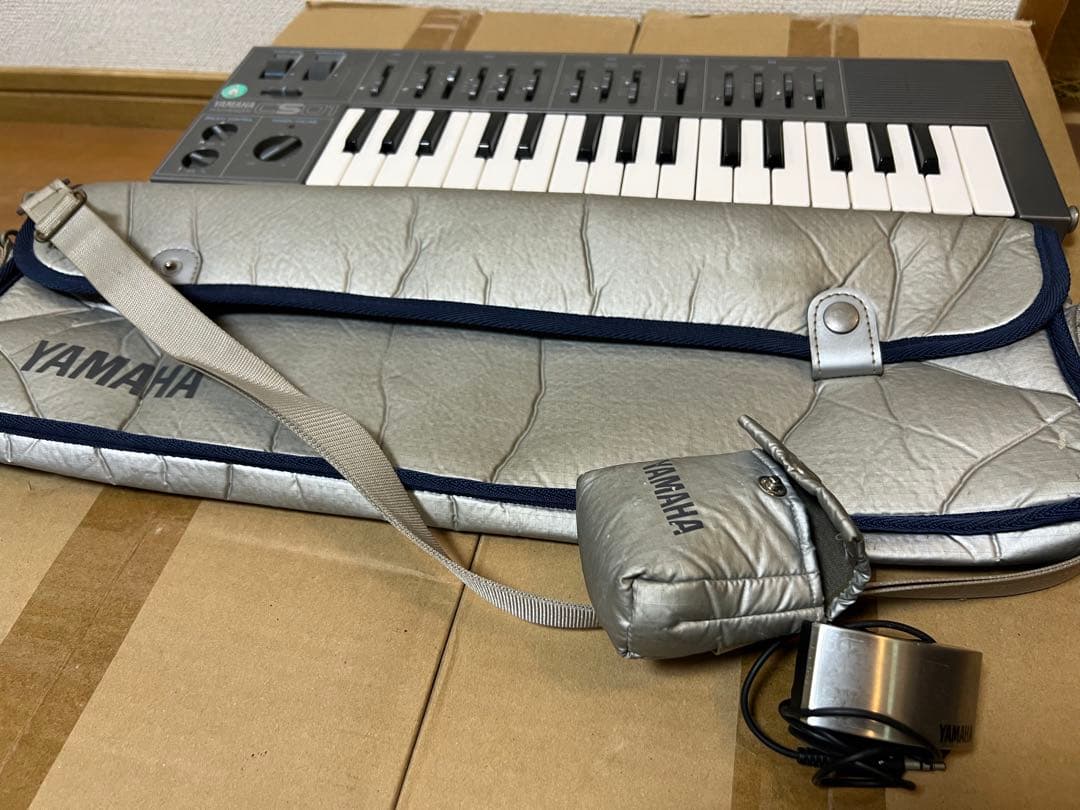 YAMAHA CS-01 アナログシンセサイザー レゲエ ベース