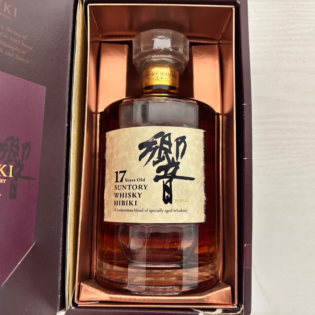 サントリー ウィスキー　響 17年 700ml 箱あり　新品未開封