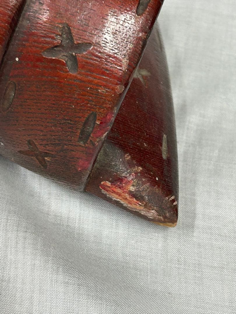 刀掛け 武具　二本掛け　日本刀　兜置物　刀掛　彫刻 刀装具 骨董品 古美術品