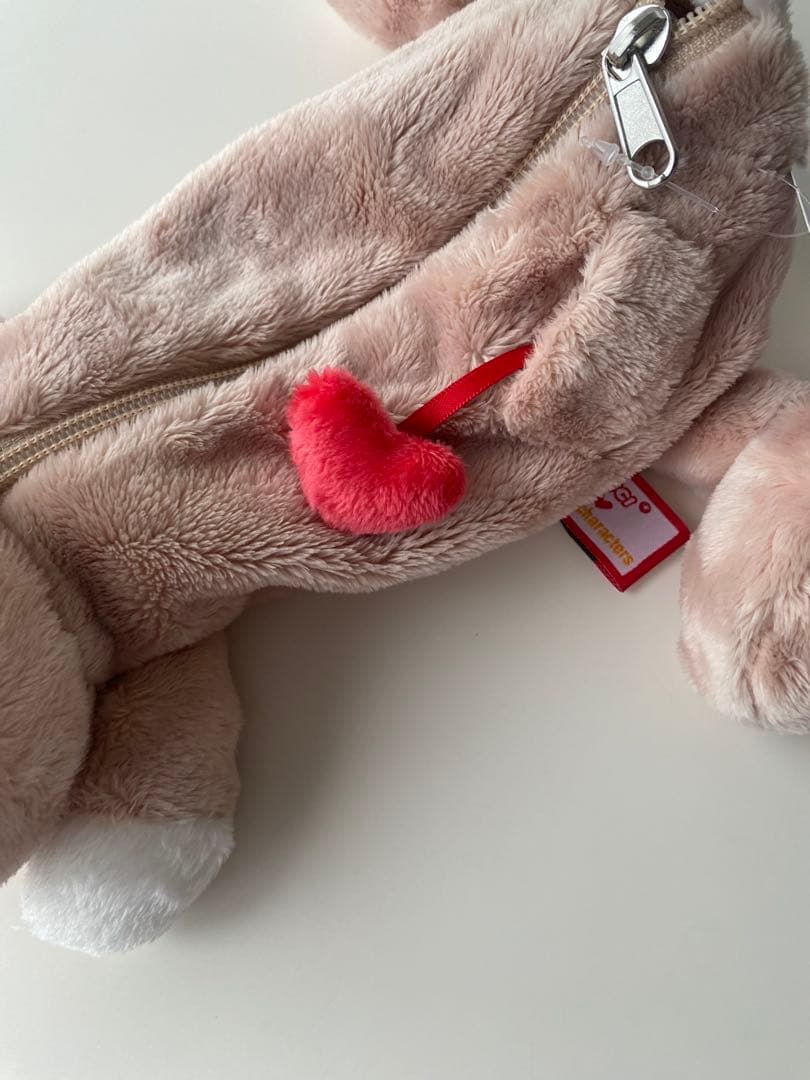 初コラボ！新品未使用　ハローキティー×ラブベアNICl ペンケース　ぬいぐるみ