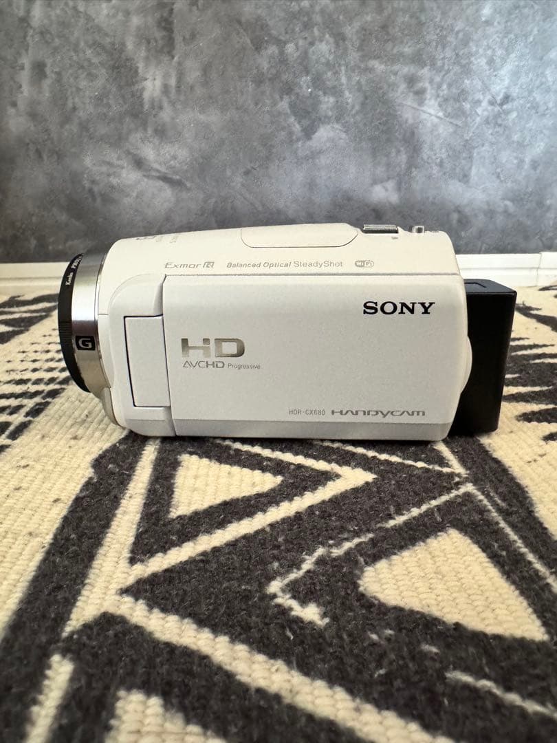 「美品」SONY ハンディカム HDR-CX680