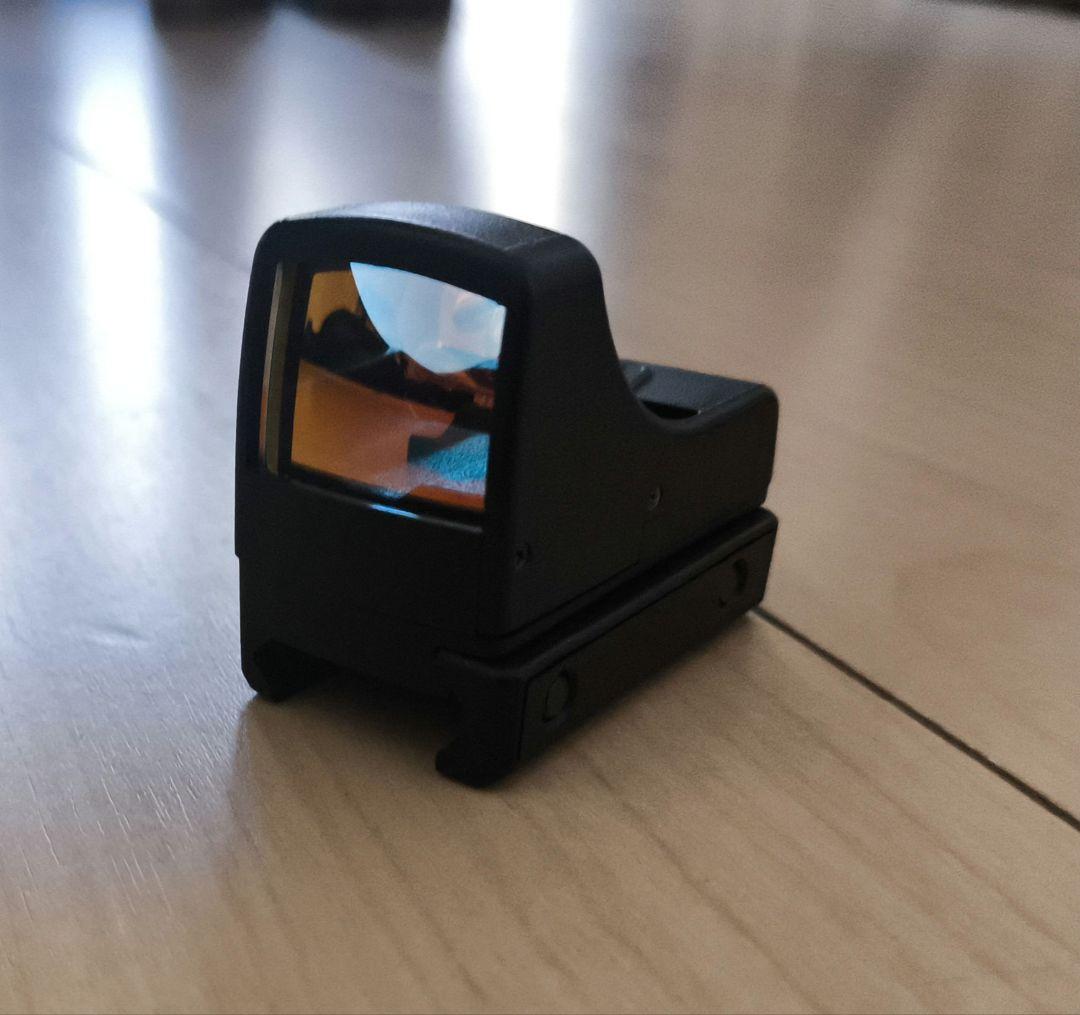 東京マルイ MP7A1　電動ガン　マイクロプロサイト付き