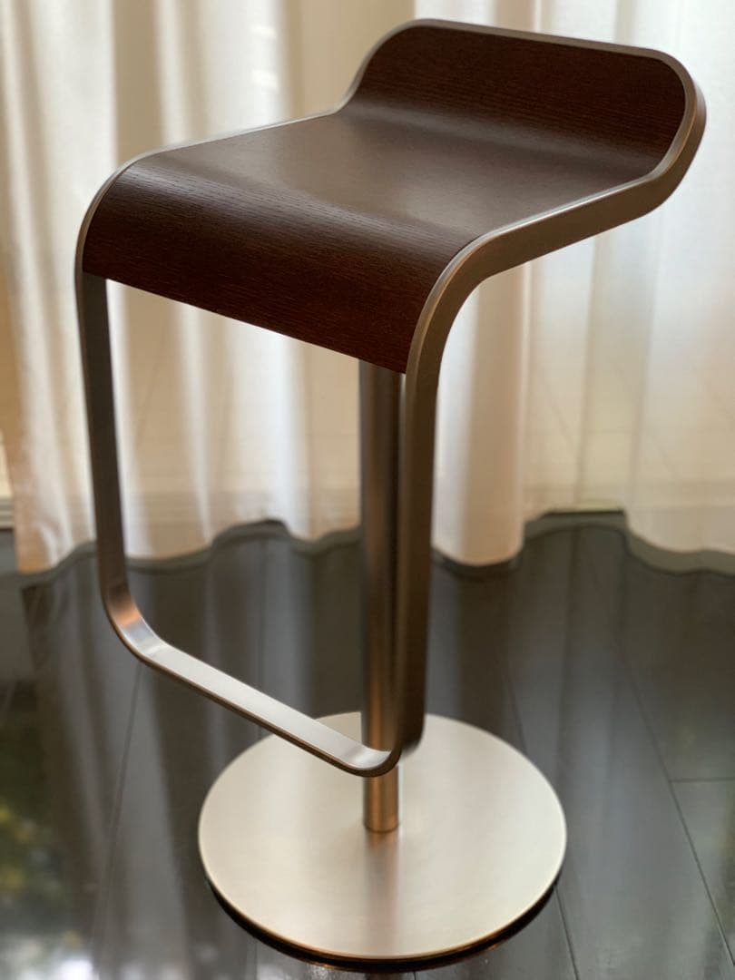 はるかしゃちょ〜　LEMスツール