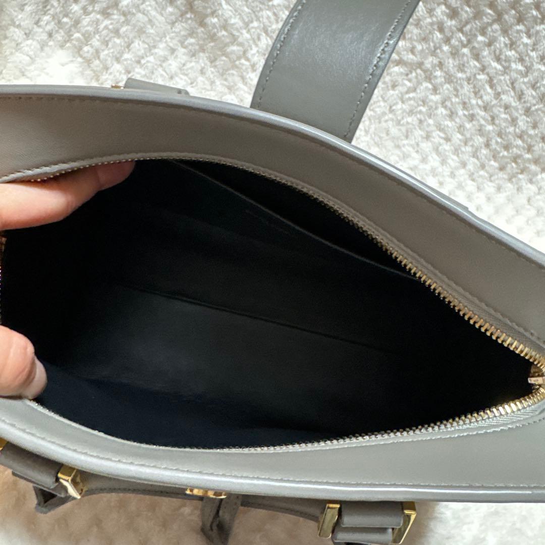 YSL グレー レザートートバッグ