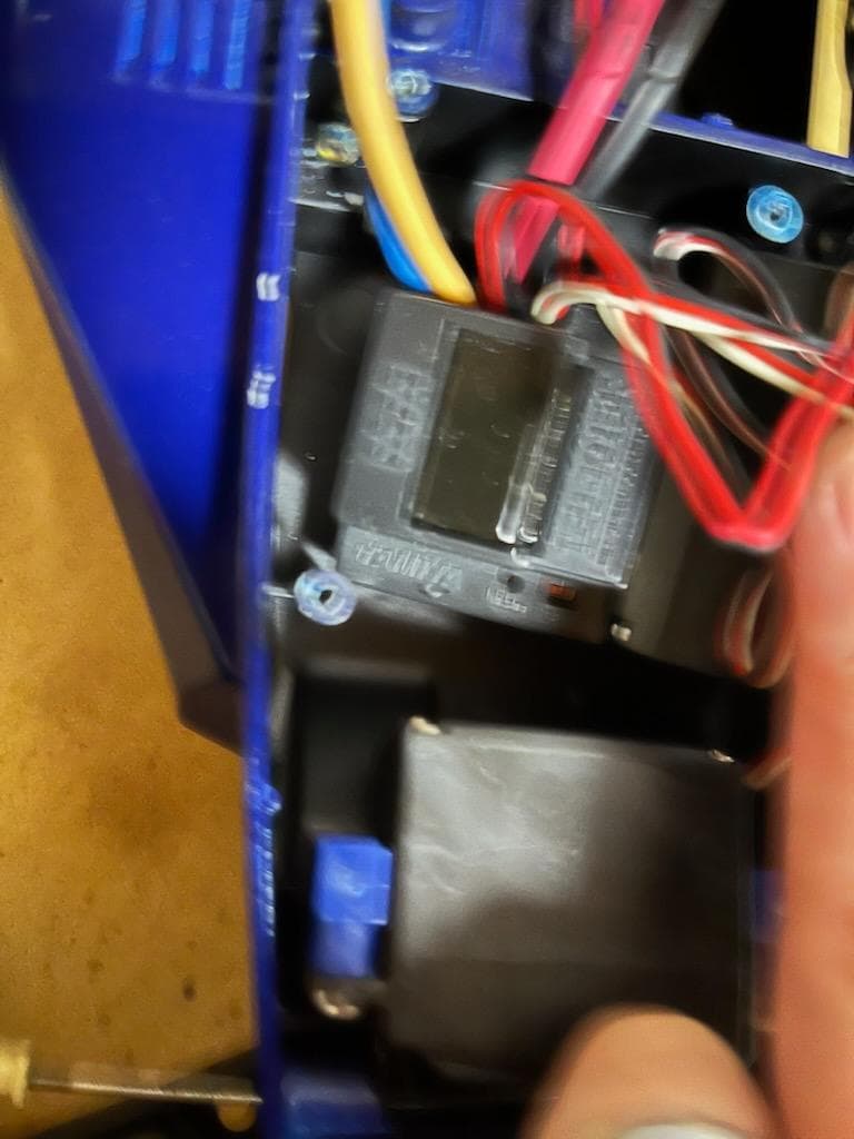 タミヤ 1/10 電動RCレーシングバギー ストライカー 完成品