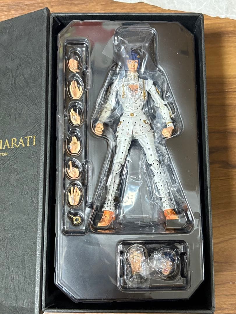 ブルーノ・ブチャラティ スワロフスキー限定版　荒木飛呂彦　超像可動　完品