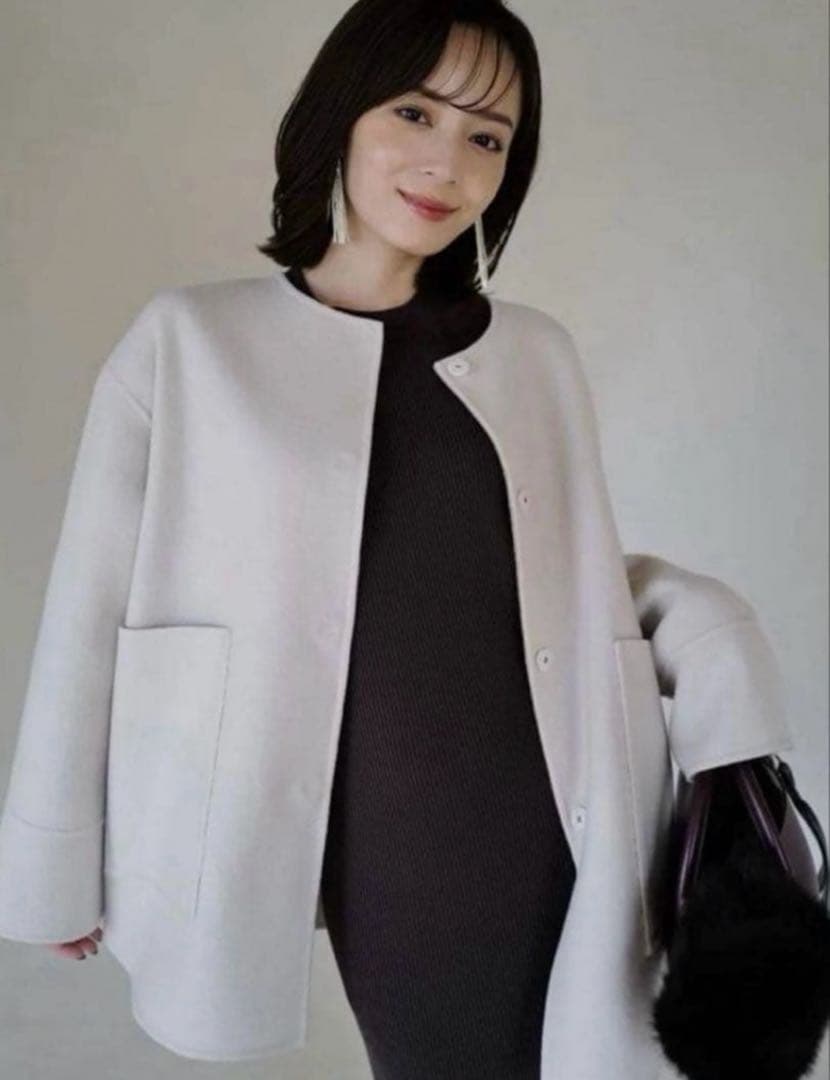 anuans バイカラーショートリバーコート （ECRU）