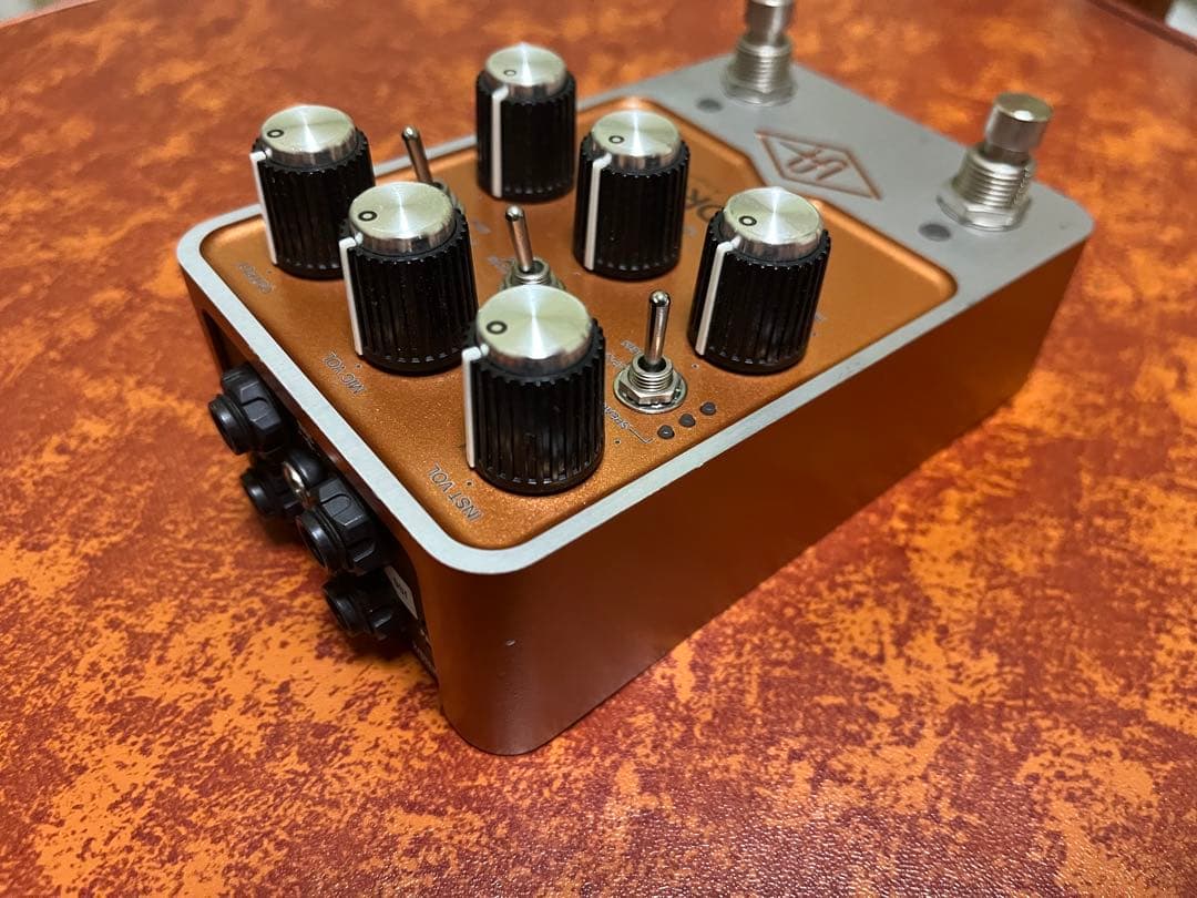 ギター UAFX Woodrow'55