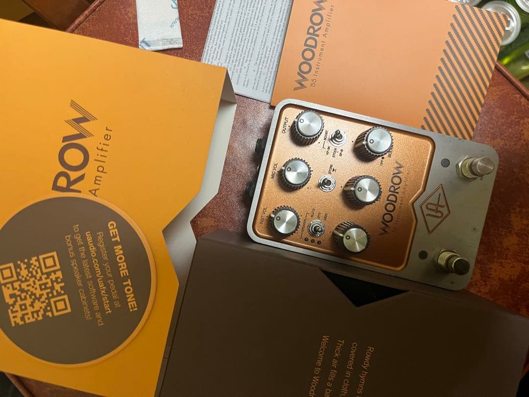 ギター UAFX Woodrow'55