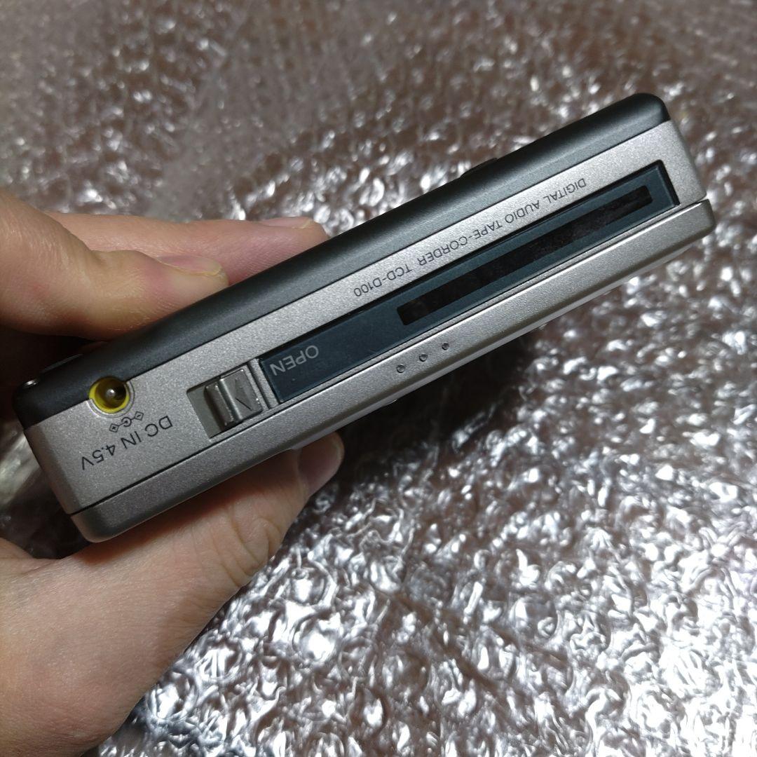 ソニー　DAT ウォークマン ポータブル TCD-D100 管理ナンバー7300