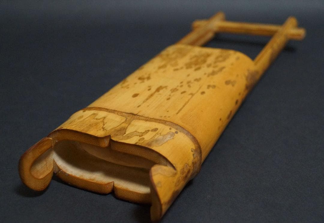 茶道具 斑竹 桶扁形造形 壁掛花入 華入れ 花入 銅製筒入★