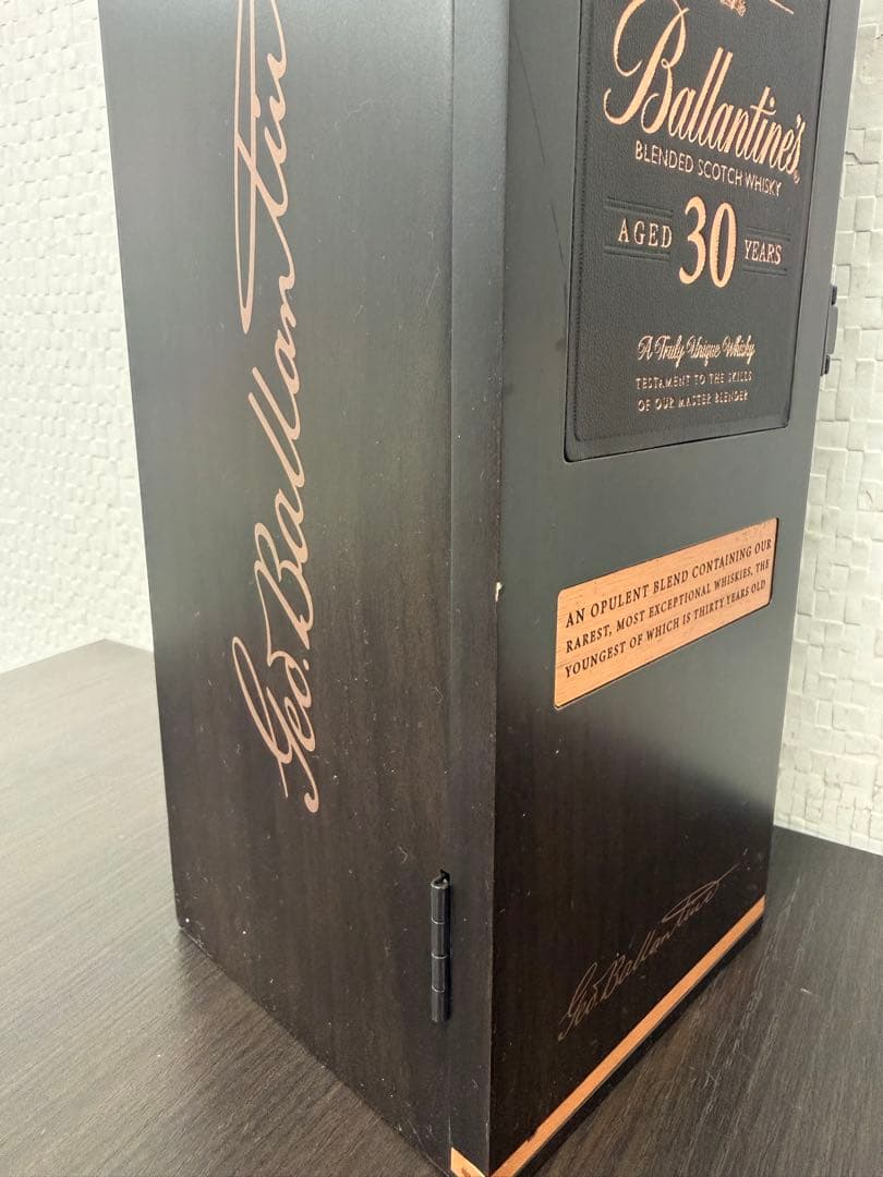 BALLANTINE バランタイン 30年 箱付き 700ml 40度