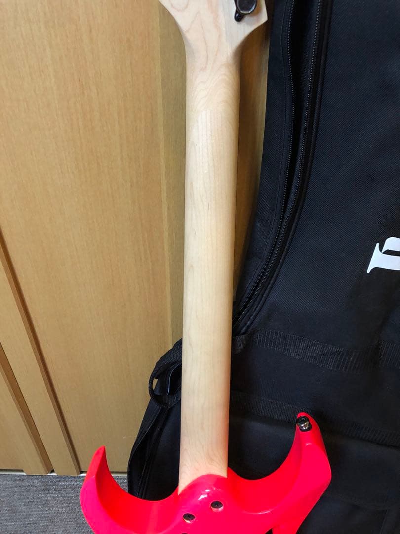 Ibanez JEMJRSP-PK（スティーブヴァイモデル）ピンク ケース付き