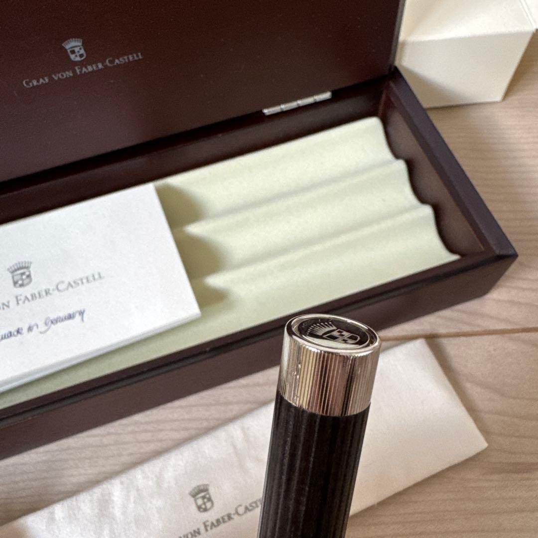グラフ・フォン・ファーバーカステル 万年筆　イントゥイション　グラナディラ