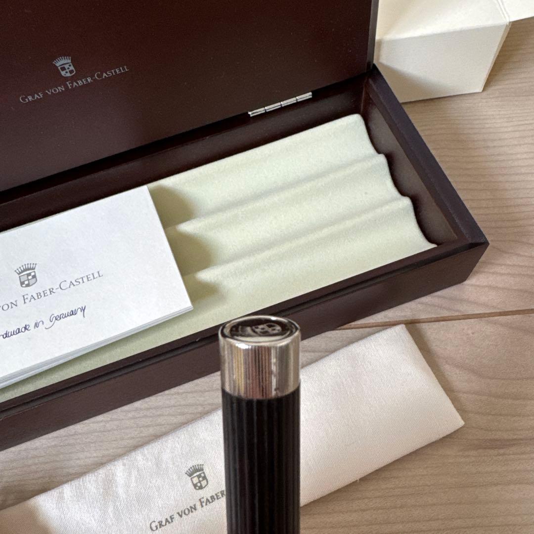 グラフ・フォン・ファーバーカステル 万年筆　イントゥイション　グラナディラ