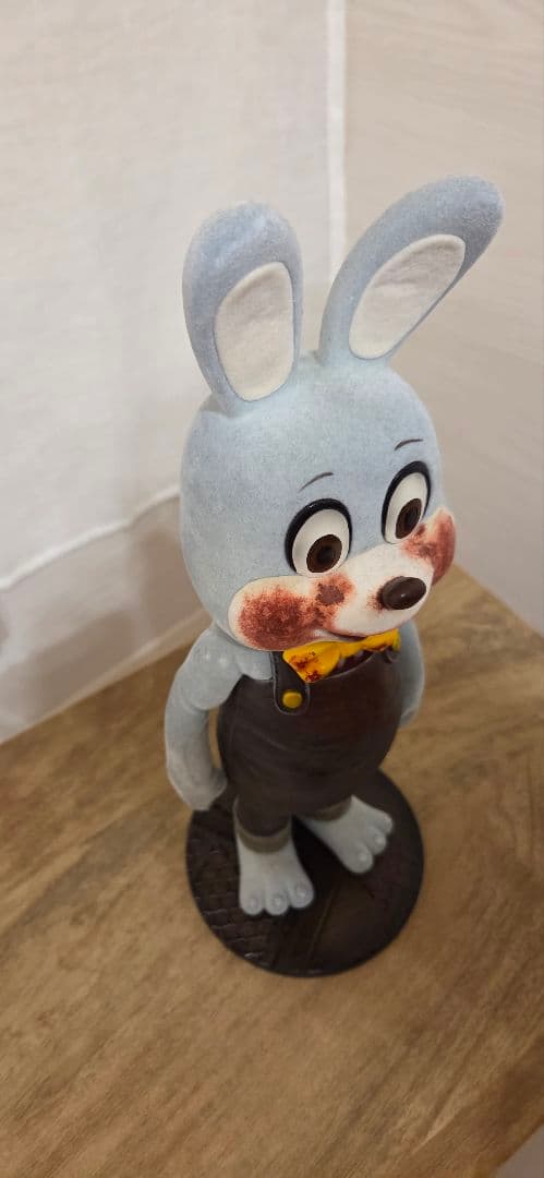 【値下げ中❗】日本国内限定1,000個　ロビー・ザ・ラビット ブルーVer.