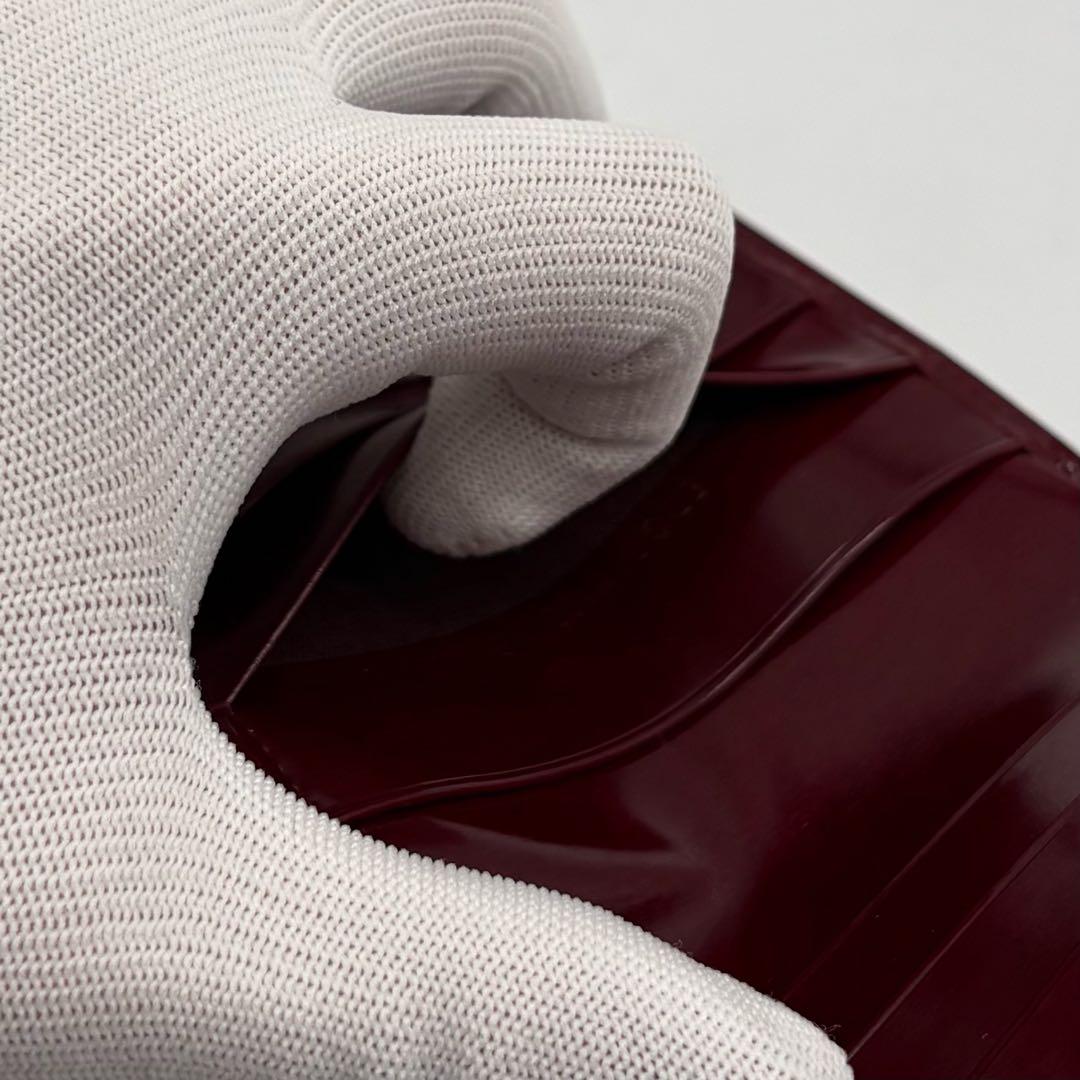 【美品】Cartier レザー 2つ折り財布 パンテール がま口 プレート ロゴ