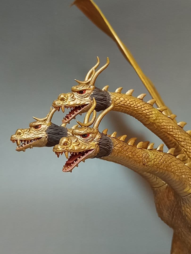 キングギドラ（昭和版）プラモデル　完成品