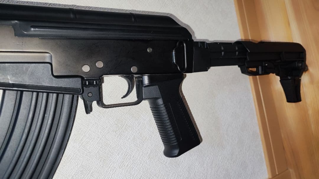 ま*。様 東京マルイ　次世代電動ガン AKストーム ブラック　サイレンサー、グリ