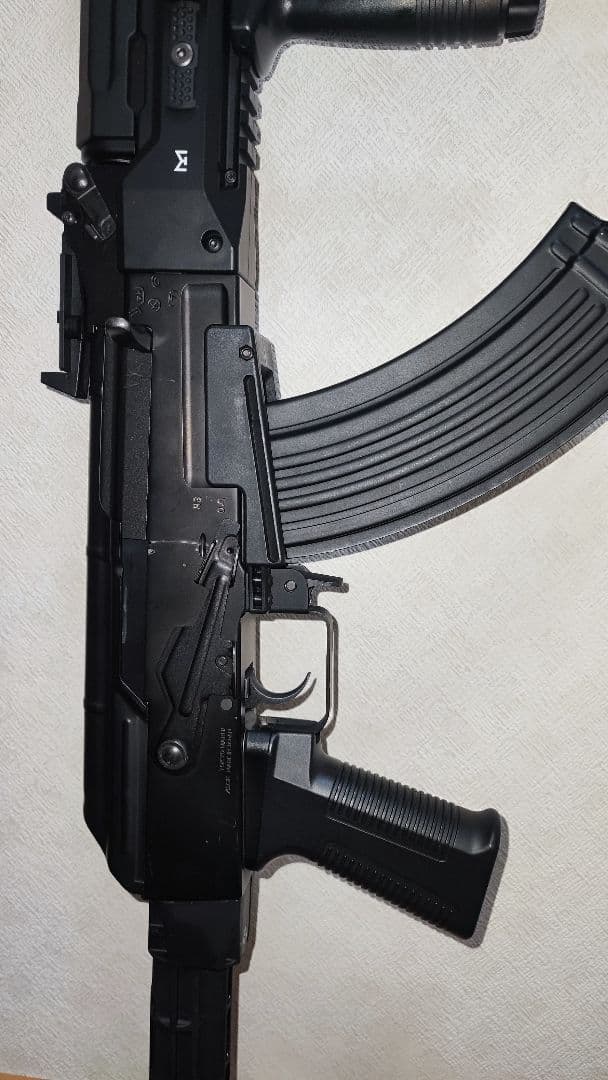 ま*。様 東京マルイ　次世代電動ガン AKストーム ブラック　サイレンサー、グリ