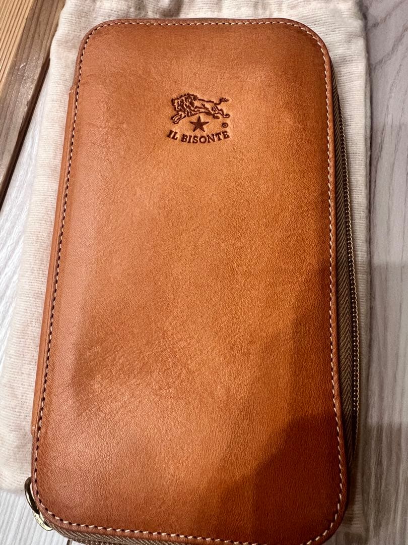 【新品】イルビゾンテ　IL BISONTE 本革　長財布