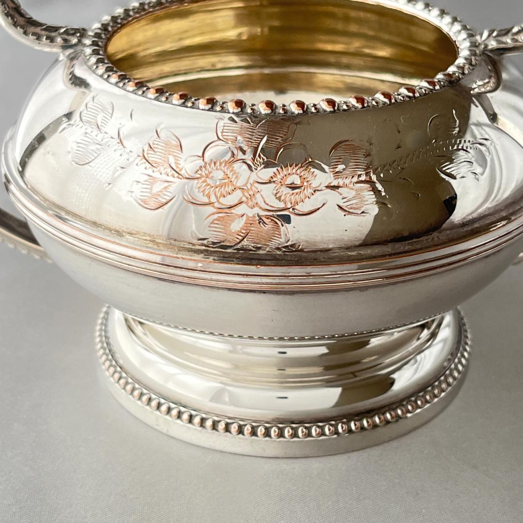 【英国】 パールとエングレイブのティーセット 3点 ティーポット