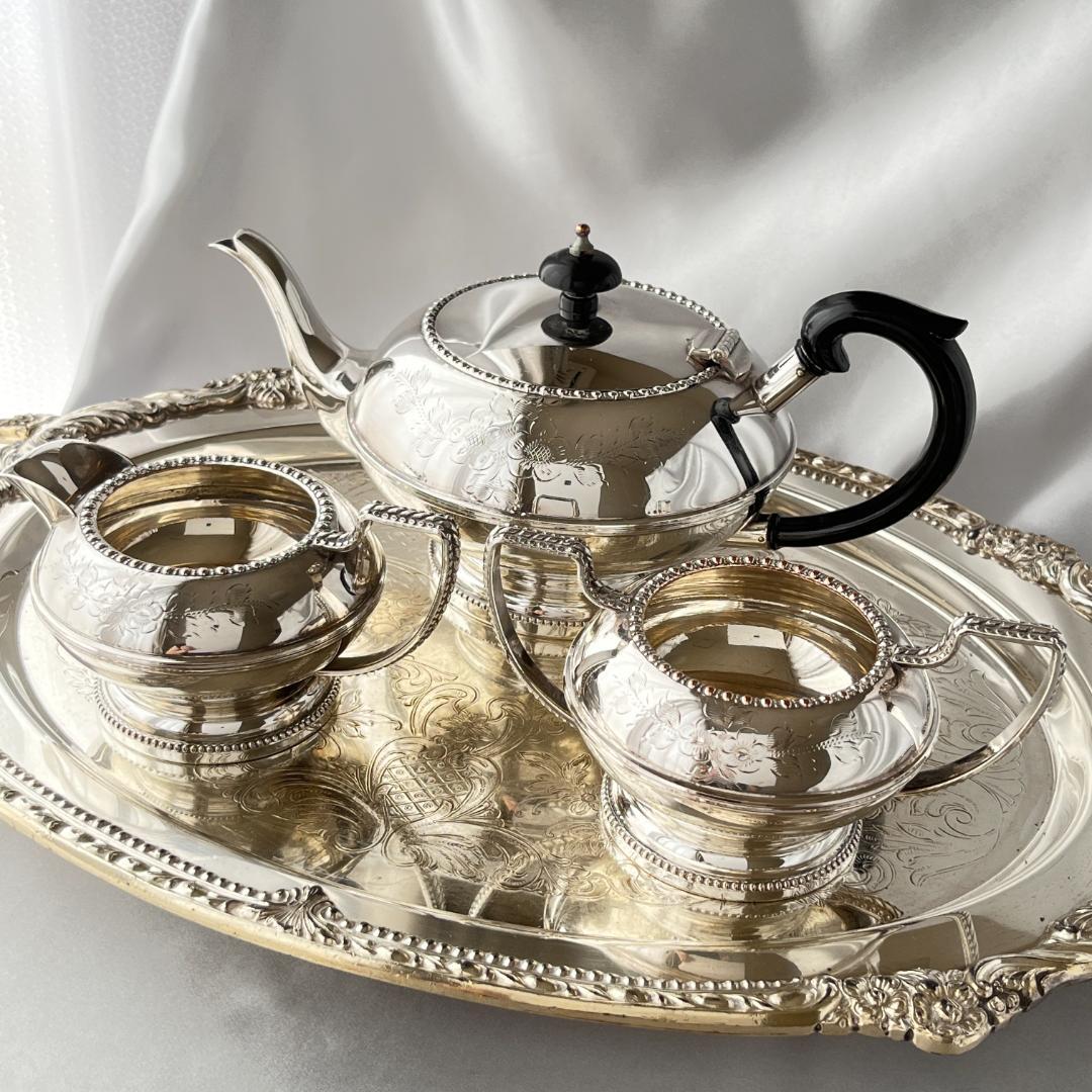 【英国】 パールとエングレイブのティーセット 3点 ティーポット