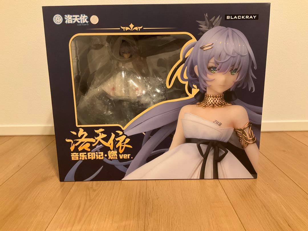 BLACKRAY VSINGER 洛天依 音楽印記 燃ver.フィギュア　1/7