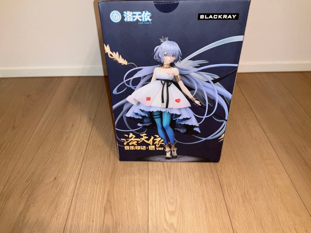 BLACKRAY VSINGER 洛天依 音楽印記 燃ver.フィギュア　1/7