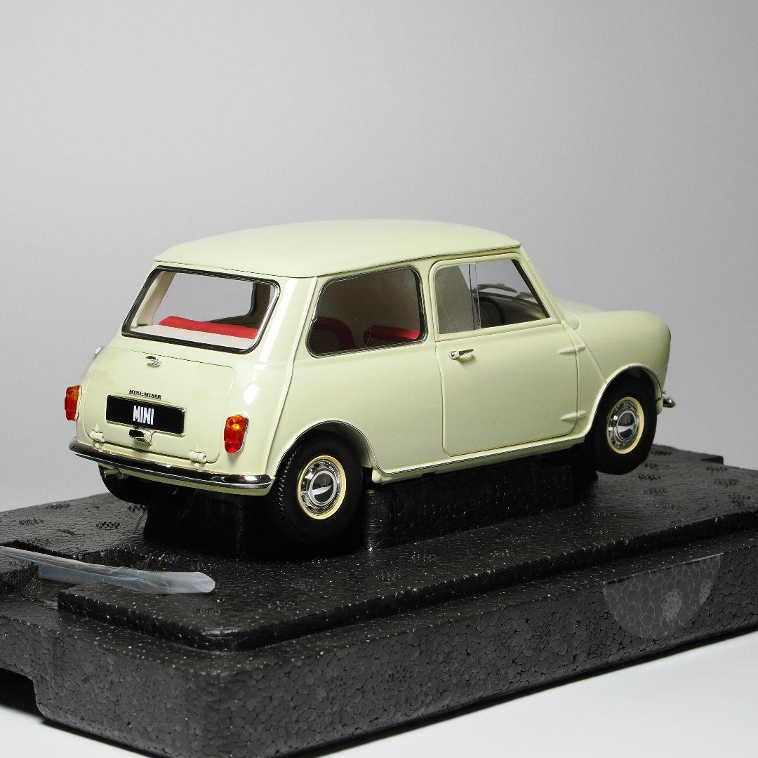 京商 1/18 モーリス ミニ マイナー オールドイングリッシュホワイト