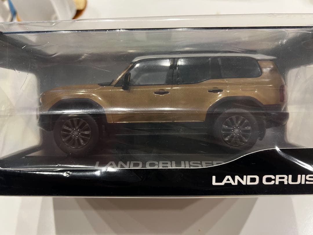 トヨタ ランドクルーザー ZX ミニカー サンド×ライトグレー
