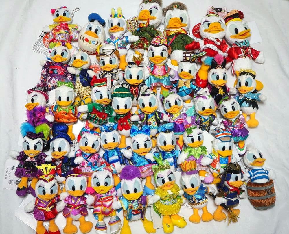 希少　東京ディズニー　ドナルド　デイジー　 ぬいぐるみ バッジ　ウッドチャック