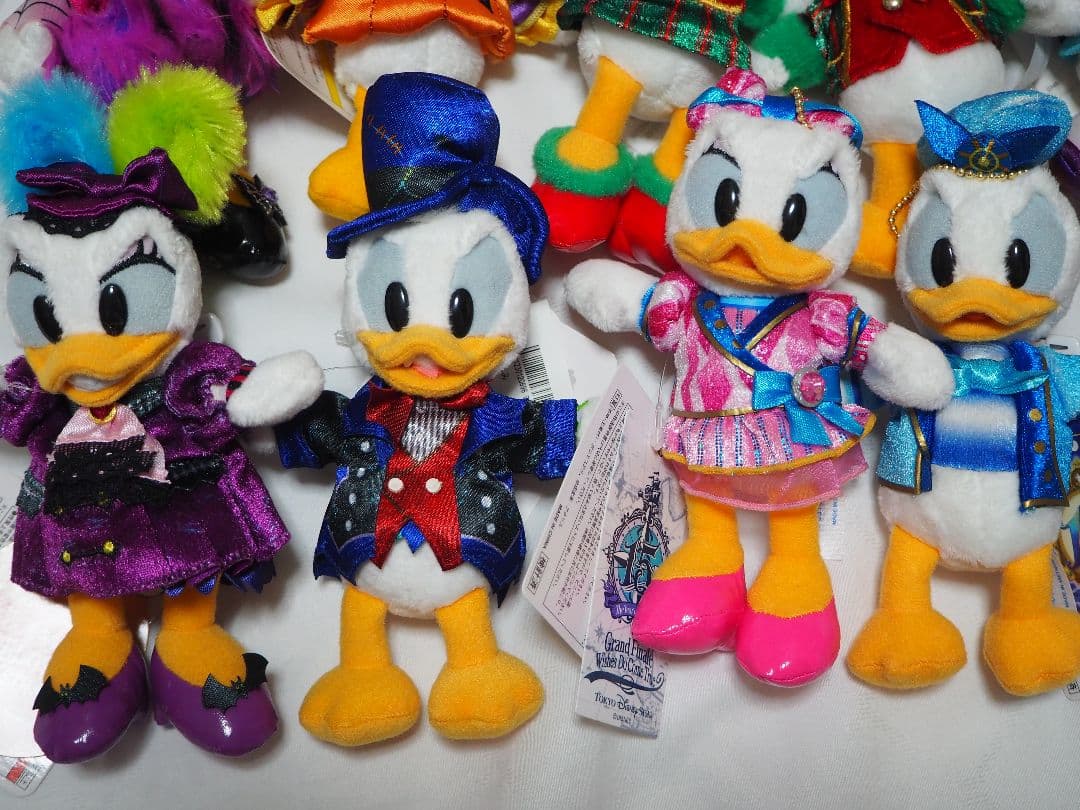 希少　東京ディズニー　ドナルド　デイジー　 ぬいぐるみ バッジ　ウッドチャック