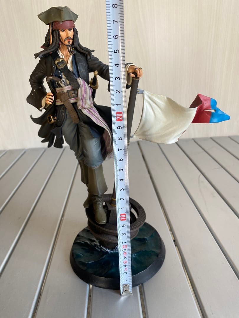 パイレーツ・オブ・カリビアンジャック・スパロウ フィギュア　ディズニー