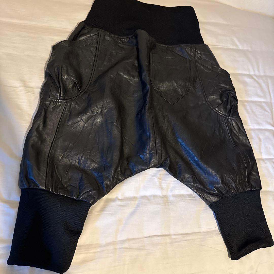 テ*ン様 WORCA レザーハーフサルエルパンツ