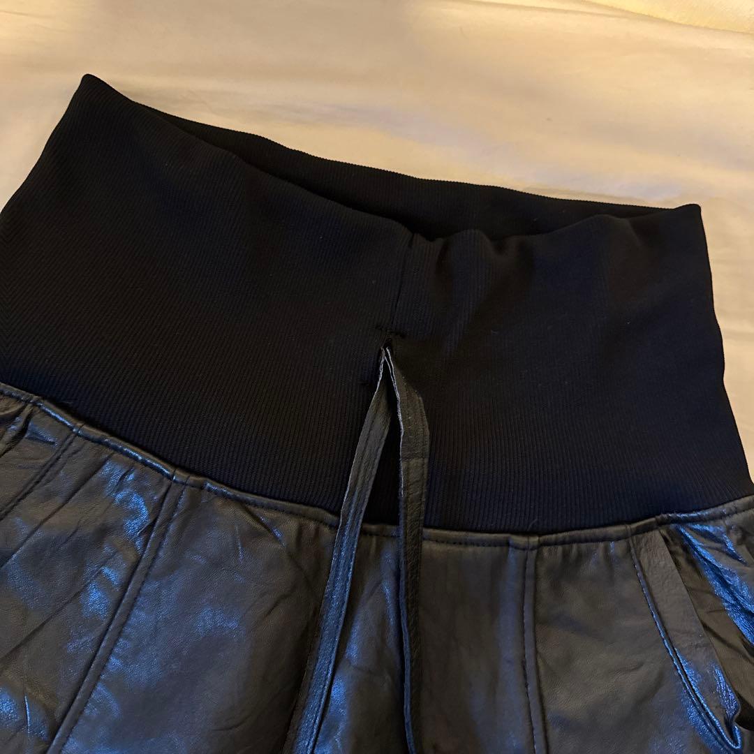 テ*ン様 WORCA レザーハーフサルエルパンツ