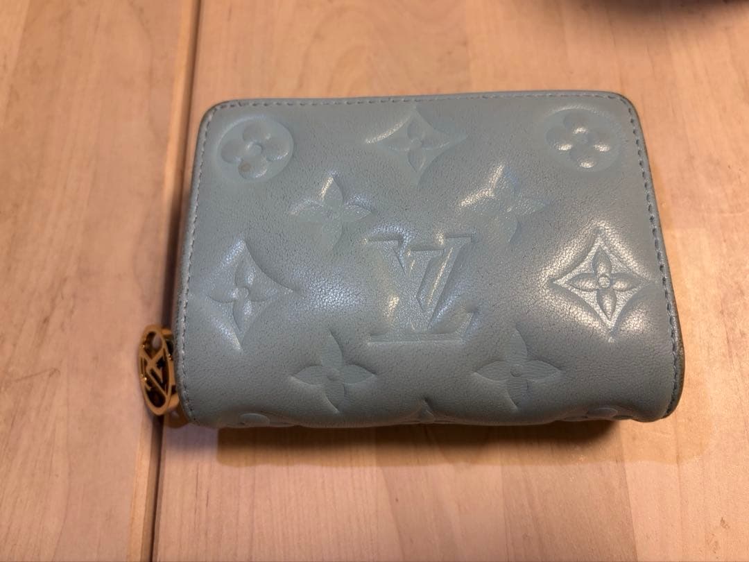 ルイヴィトン ポルトフォイユ ルー 折り財布 エンボス 水色 M82265